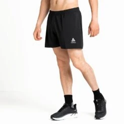 Odlo Zeroweight 5 Inches Shorts Homme Noir -Salomon Vetements Boutique main 322872 15000 Model Front Crop 1 546f