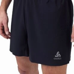 Odlo Short Zeroweight 5 Inch Homme -Salomon Vetements Boutique main 322942 15000 Model Detail Crop 1 3a2a